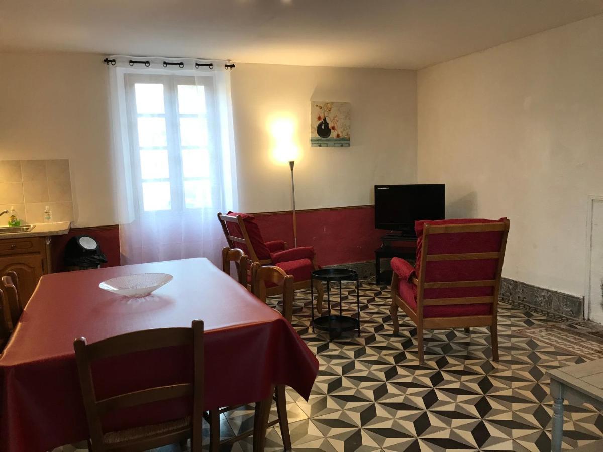 Gites & Chambres D'Hotes Peyrecout Laparrouquial Exterior foto